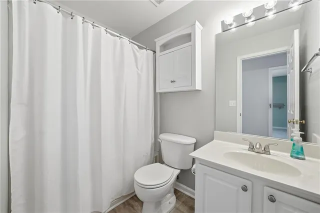 $365,000 | 204 Kenninghall Lane, Unit 6, Smyrna, GA 30082