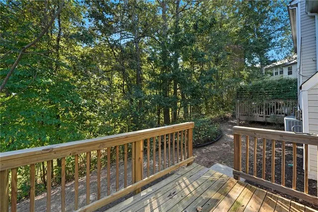 $365,000 | 204 Kenninghall Lane, Unit 6, Smyrna, GA 30082