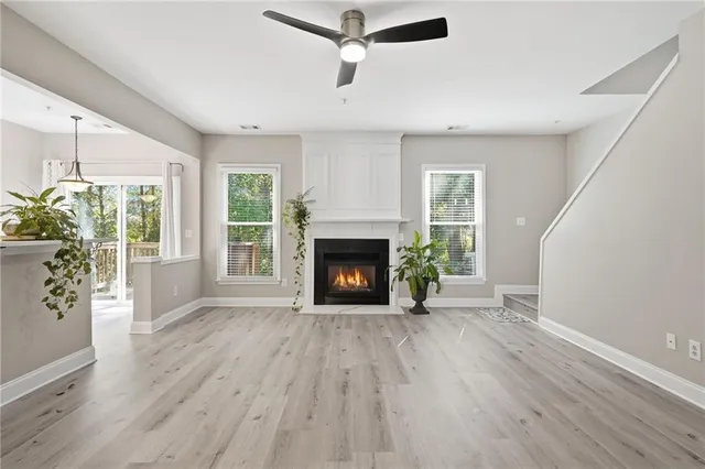 $365,000 | 204 Kenninghall Lane, Unit 6, Smyrna, GA 30082