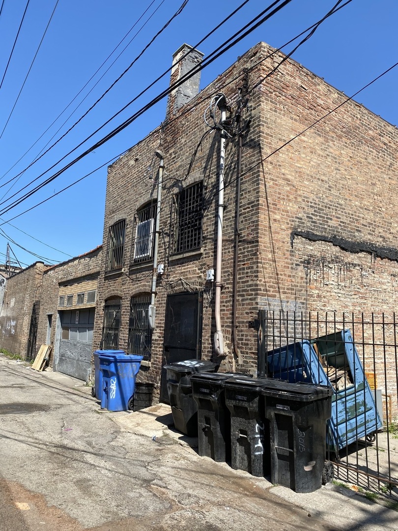 2751 West Cermak Road Chicago, IL 60608 - Photo 8 of 13