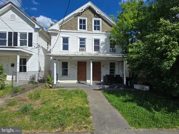 $850 | 628 Virginia Avenue, Martinsburg, WV 25401
