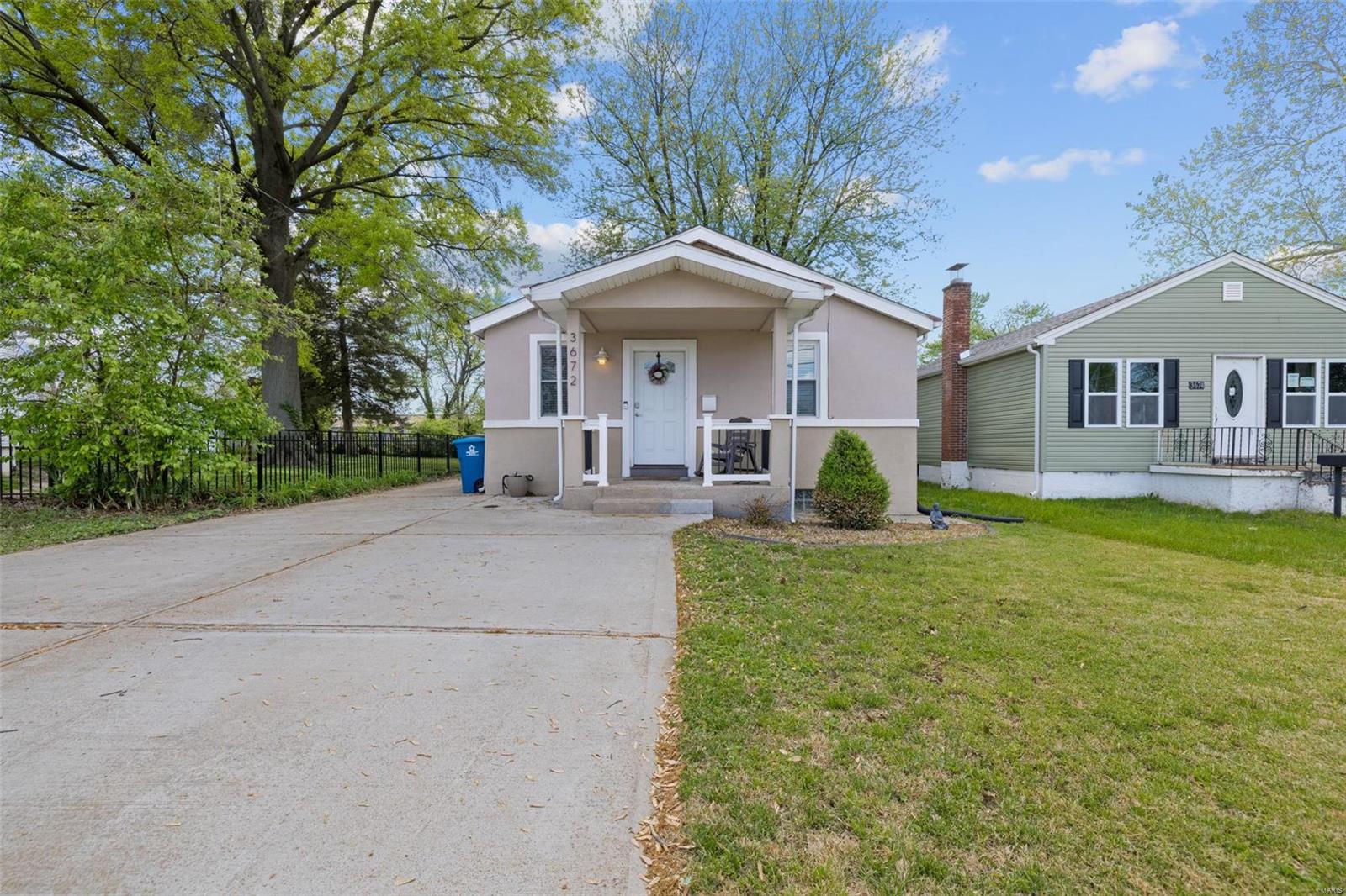 3672 Weber Road St. Louis, MO 63125 - Photo 1 of 33 Gallery Image 1