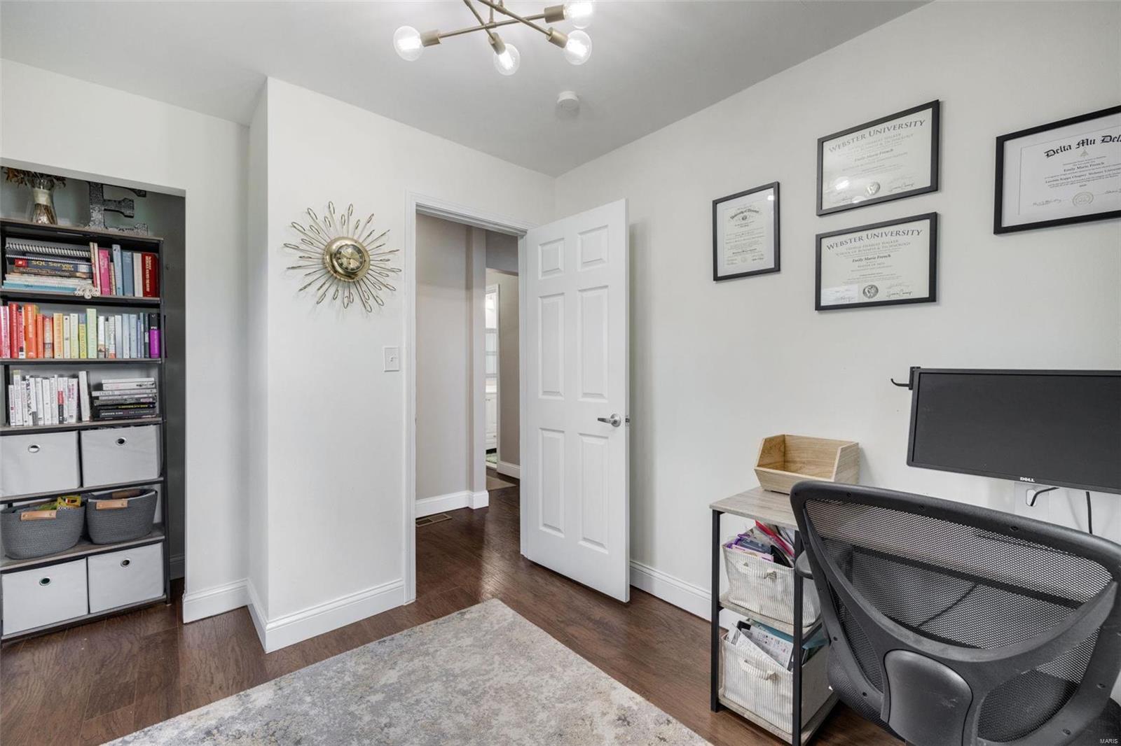 3672 Weber Road St. Louis, MO 63125 - Photo 17 of 33 Gallery Image 17