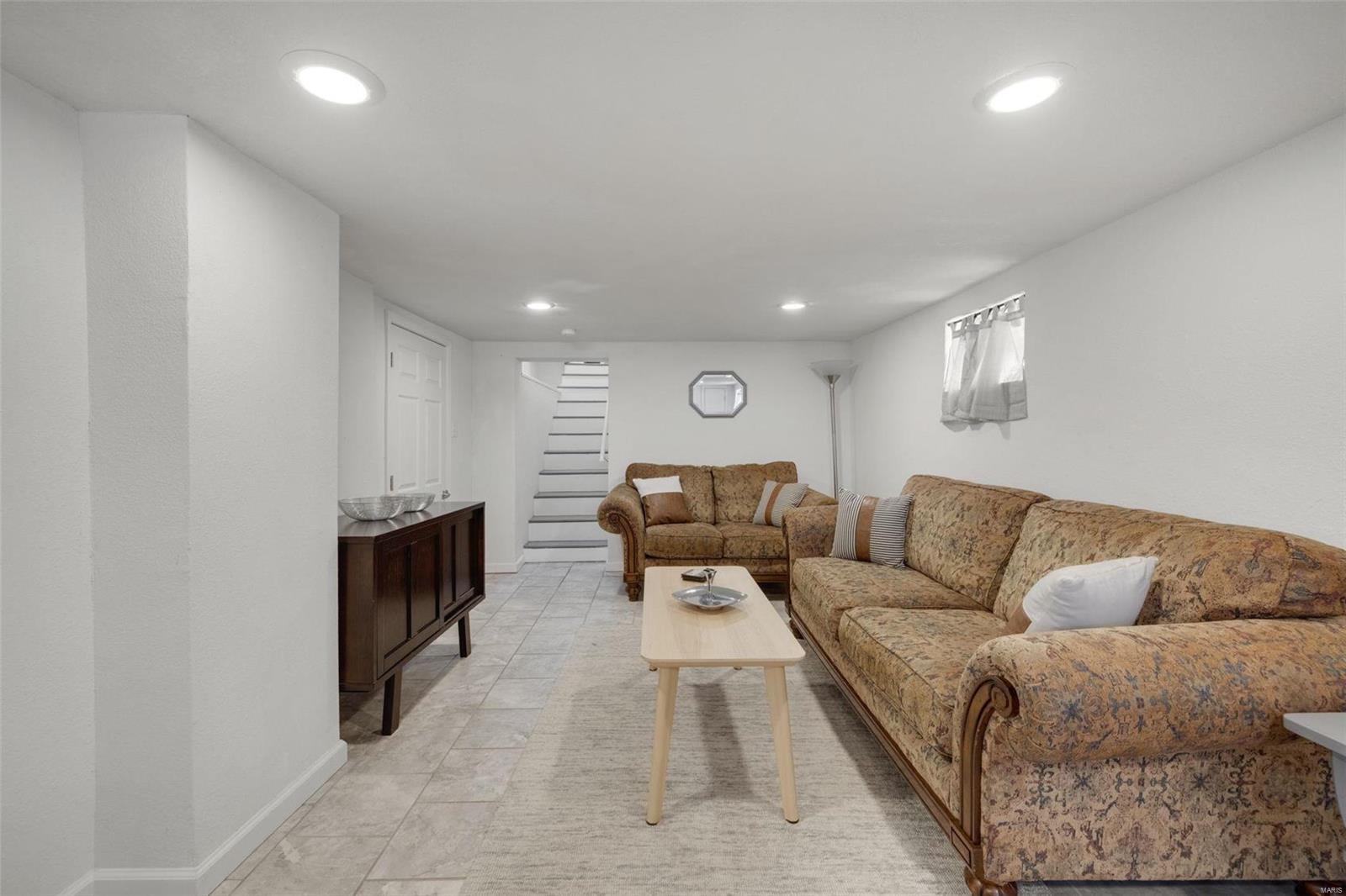 3672 Weber Road St. Louis, MO 63125 - Photo 19 of 33 Gallery Image 19