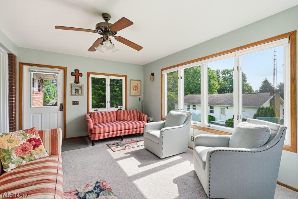 1114 Fiesta Road Southwest Dellroy, OH 44620 - Photo 4 of 47