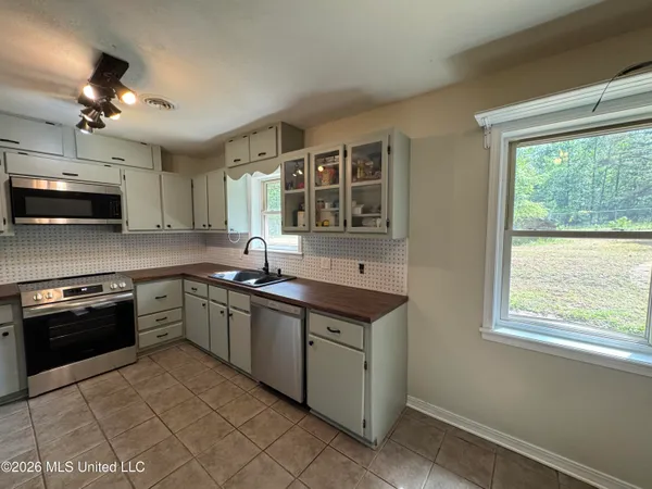 $2,500 | 21 County Road 187, Oxford, MS 38655