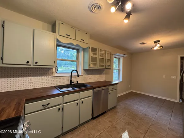 $2,500 | 21 County Road 187, Oxford, MS 38655