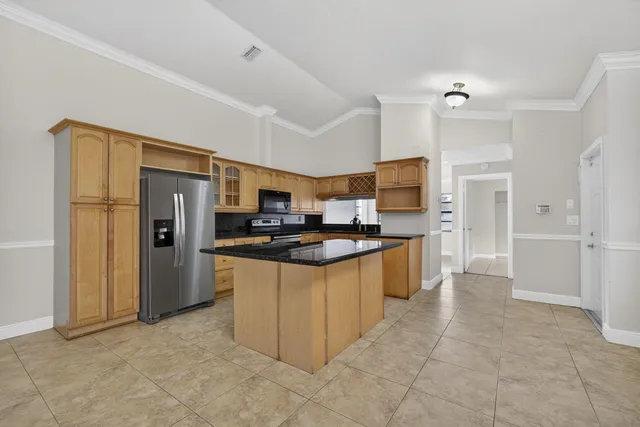 $3,000 | Undisclosed Address, West Palm Beach, FL 33415