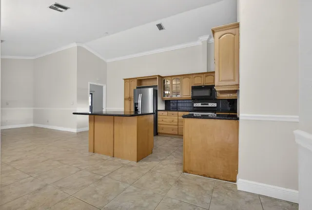 $3,000 | Undisclosed Address, West Palm Beach, FL 33415