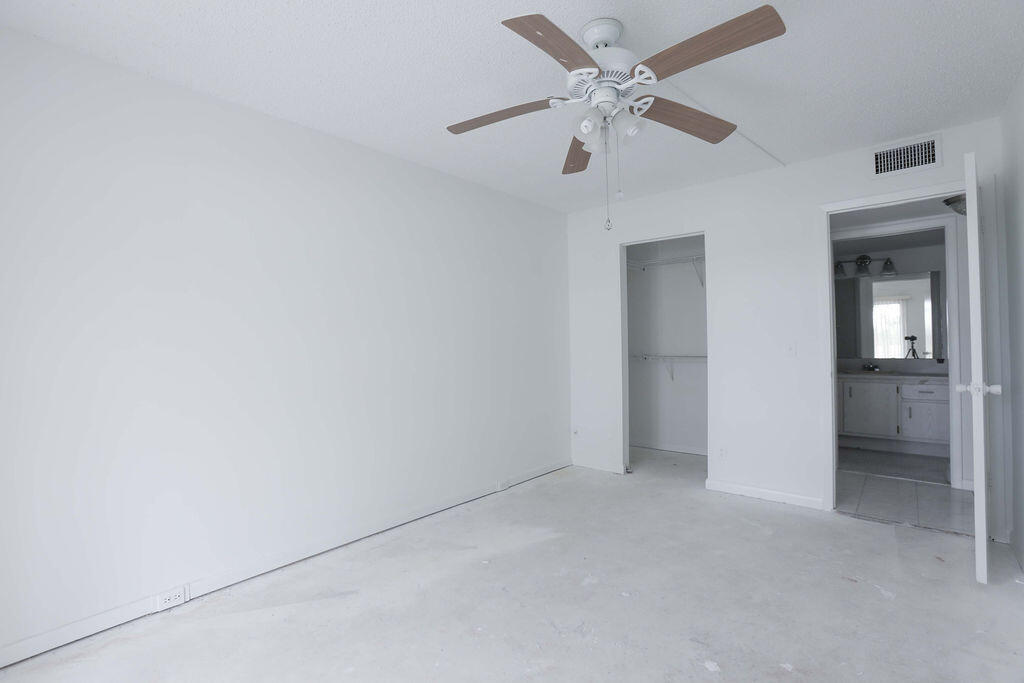 1008 Hythe A Boca Raton, FL 33434 - Photo 15 of 29 3K6A1754