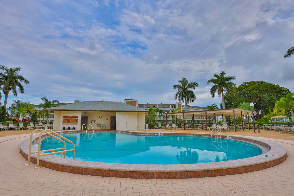 1008 Hythe A Boca Raton, FL 33434 - Photo 21 of 29 3K6A1837