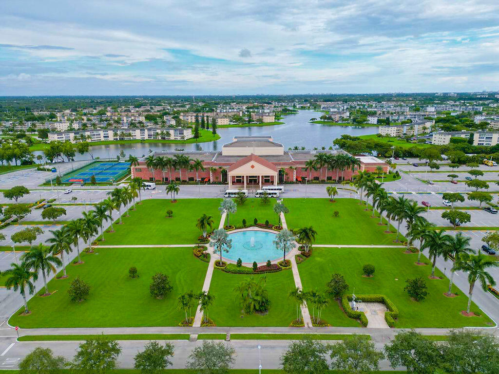 1008 Hythe A Boca Raton, FL 33434 - Photo 25 of 29 photo_2022-09-16_23-35-26