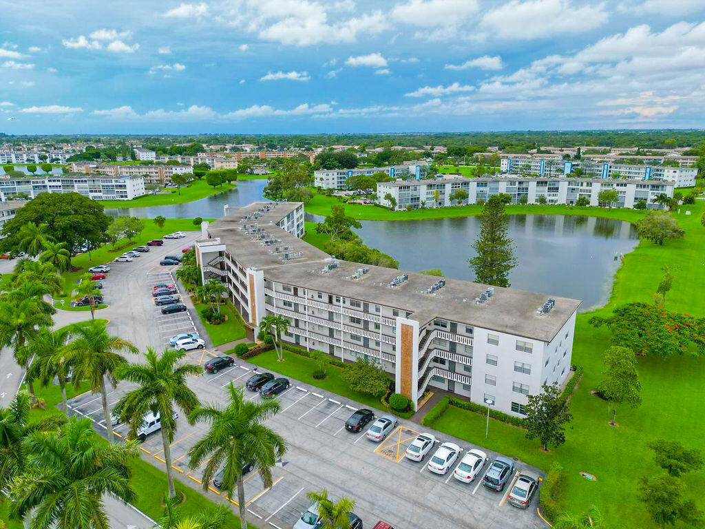 1008 Hythe A Boca Raton, FL 33434 - Photo 29 of 29 photo_2022-09-16_23-36-01