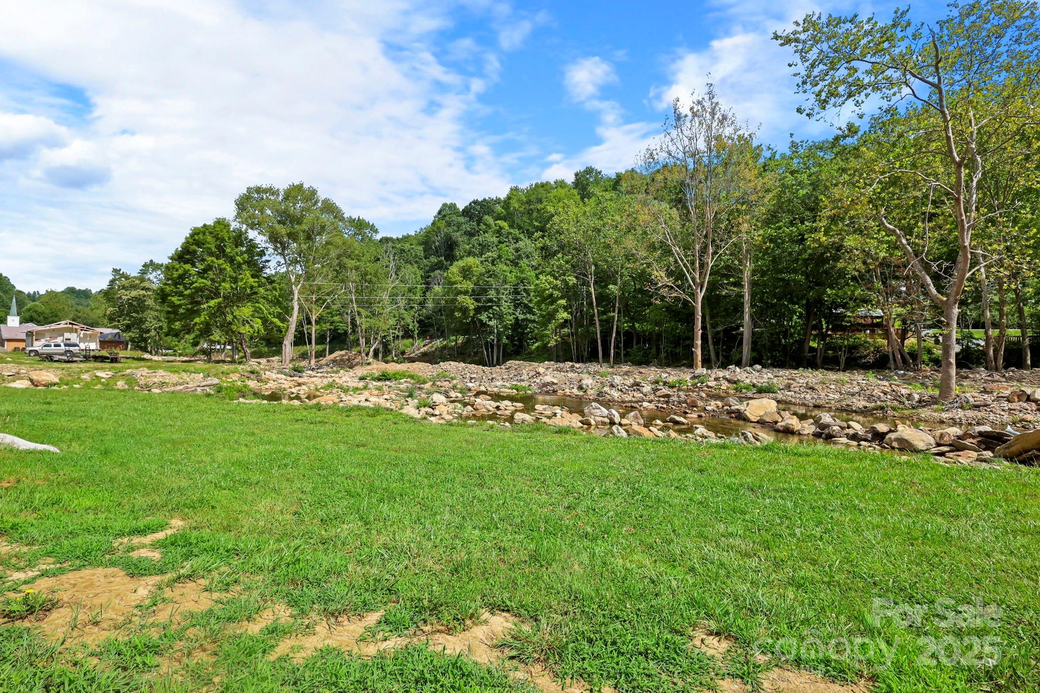31 Barlow Road Elk Park, NC 28622 - Photo 5 of 40