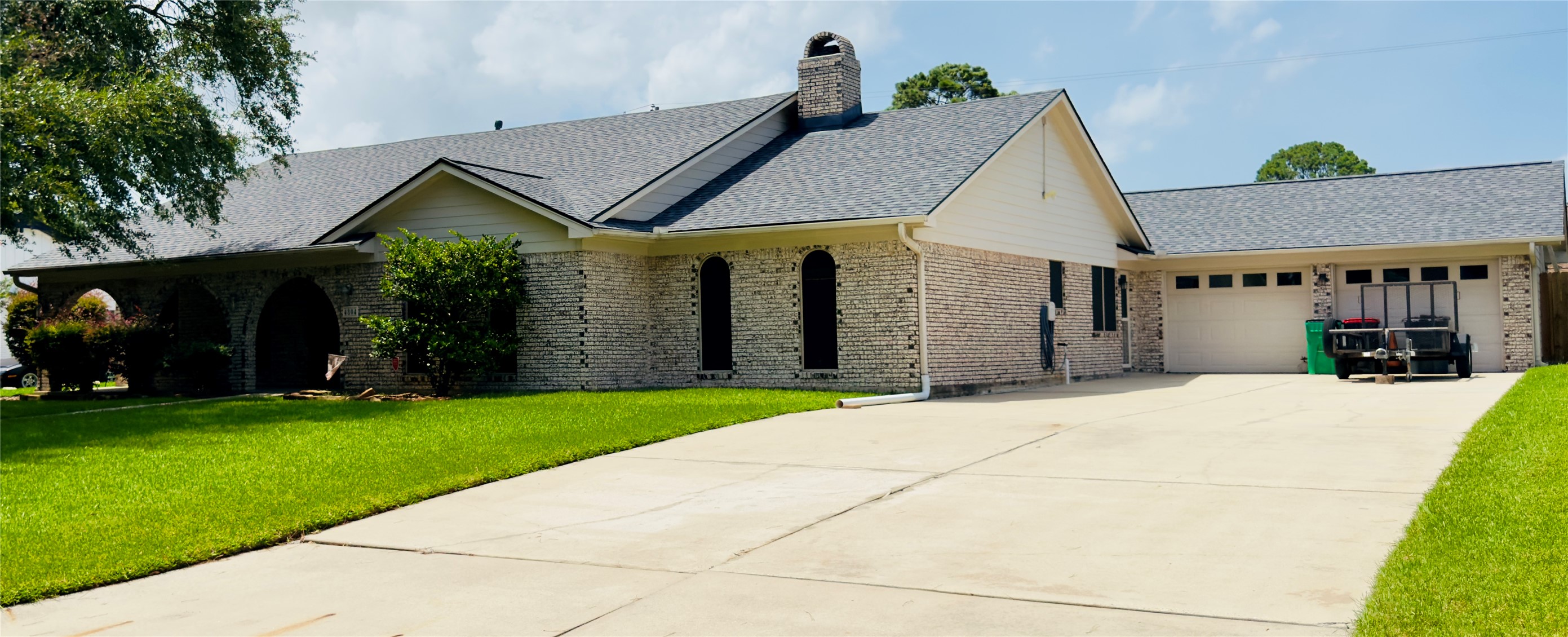 4804 Country Club View Baytown, TX 77521 - Photo 2 of 38