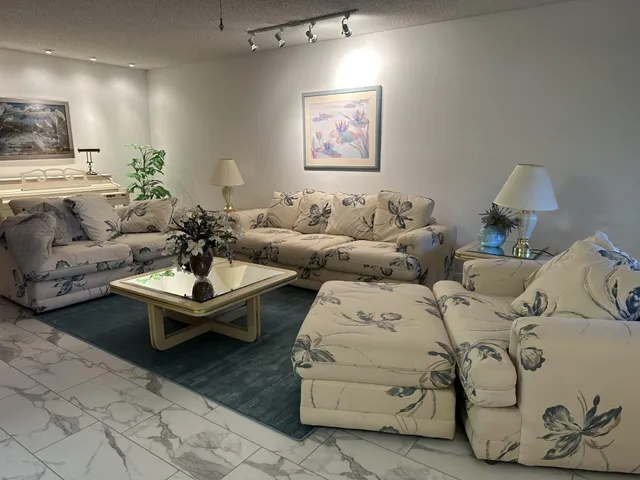 $2,200 | 14606 Lucy Drive, Delray Beach, FL 33484