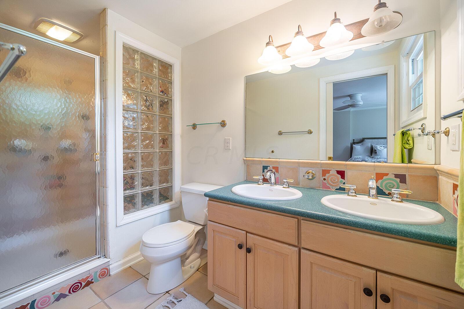 2091 Pinebrook Road Columbus, OH 43220 - Photo 41 of 72 Owner's Bathroom