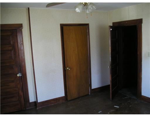 221 East Northern Avenue Springfield, OH 45503 - Photo 4 of 9
