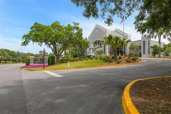$669,900 | 1418 Woodstream Drive, Oldsmar, FL 34677