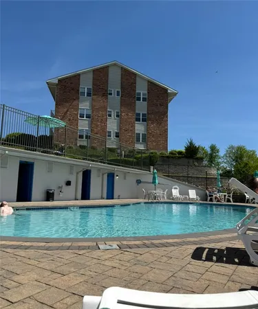 $295,000 | 25 Bullocks Point Avenue, Unit 5C, East Providence, RI 02915