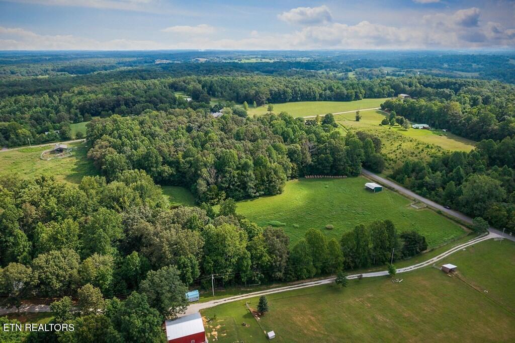 833 Wesley Chapel Road Sparta, TN 38583 - Photo 14 of 26 14