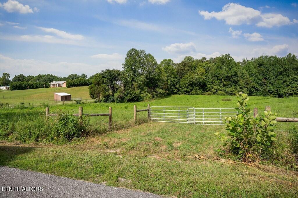 833 Wesley Chapel Road Sparta, TN 38583 - Photo 17 of 26 17