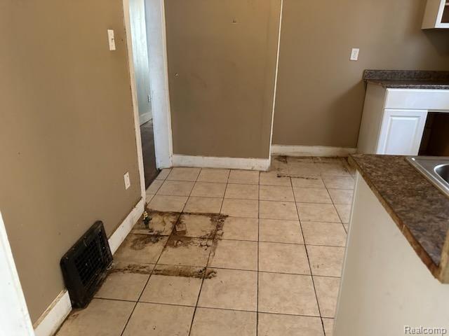 12191 Santa Rosa Drive Detroit, MI 48204 - Photo 2 of 25