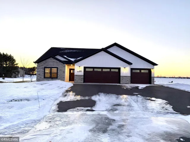 $445,990 | 955 3rd Avenue Southwest, Rice, MN 56367