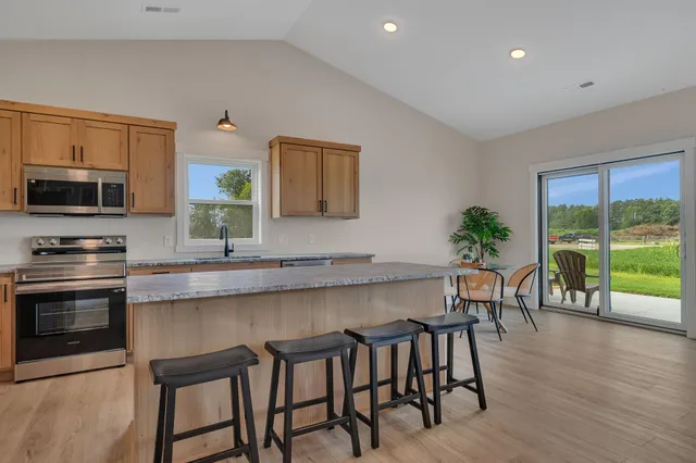 $445,990 | 955 3rd Avenue Southwest, Rice, MN 56367