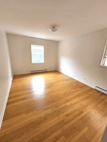 $2,000 | 8847 La Crosse Avenue, Unit 304, Skokie, IL 60077