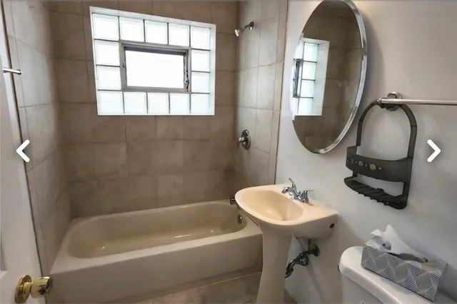 $2,000 | 8847 La Crosse Avenue, Unit 304, Skokie, IL 60077