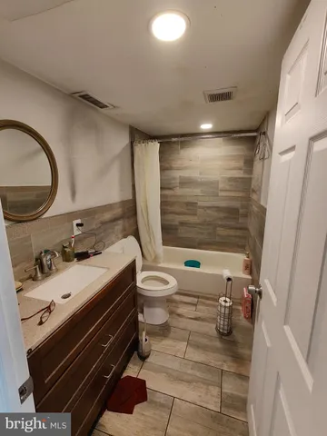 $425,000 | 151 West Girard Avenue, Philadelphia, PA 19123