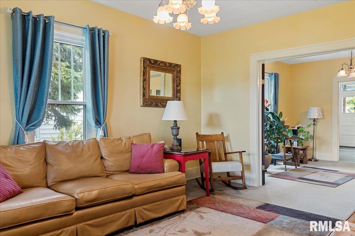 1711 South 5th Street Springfield, IL 62703 - Photo 8 of 50