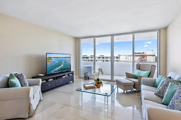 $10,250 | 2773 South Ocean Boulevard, Unit 517, Palm Beach, FL 33480