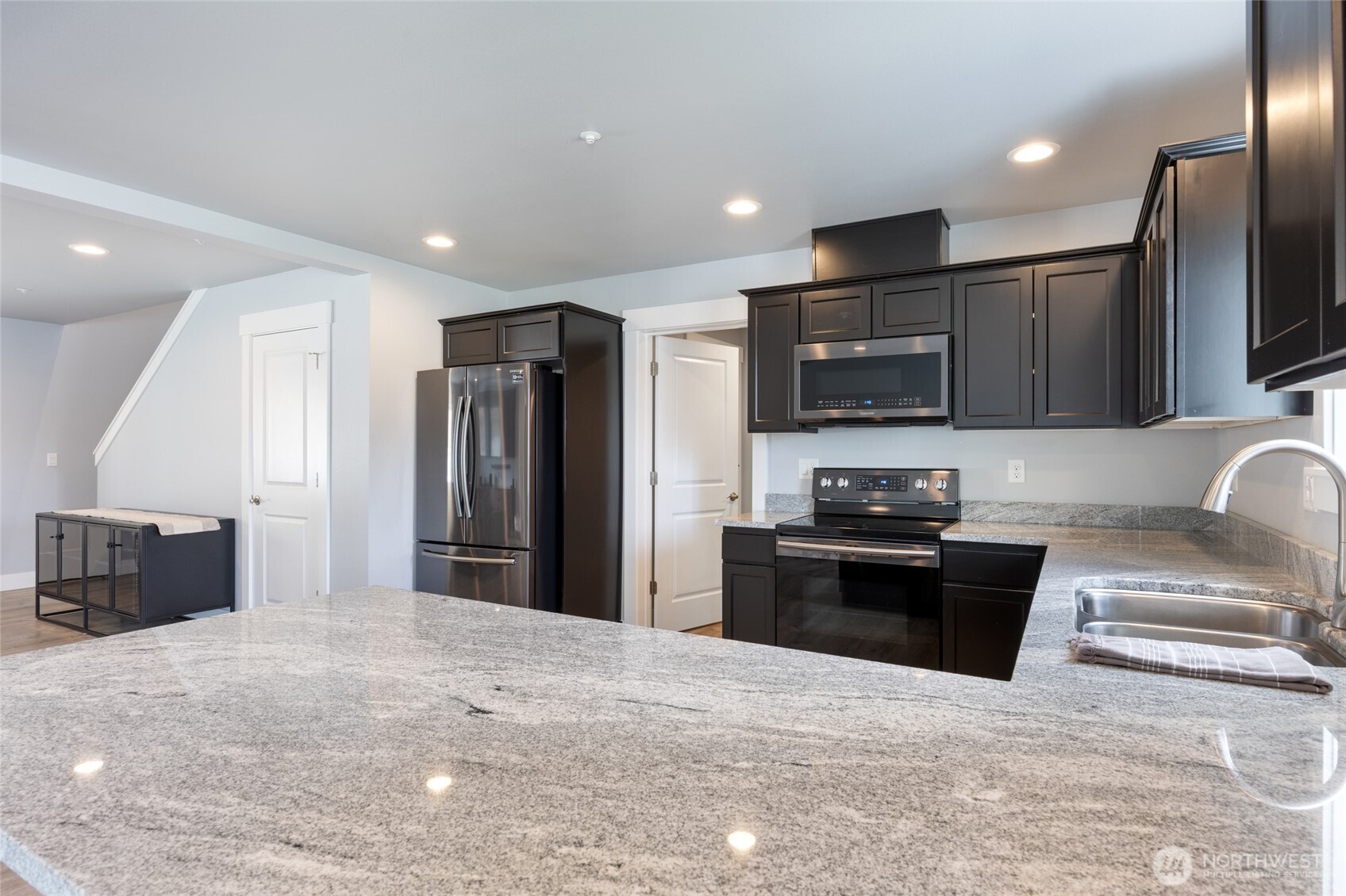 2436 Berkley Loop East Wenatchee, WA 98802 - Photo 16 of 39