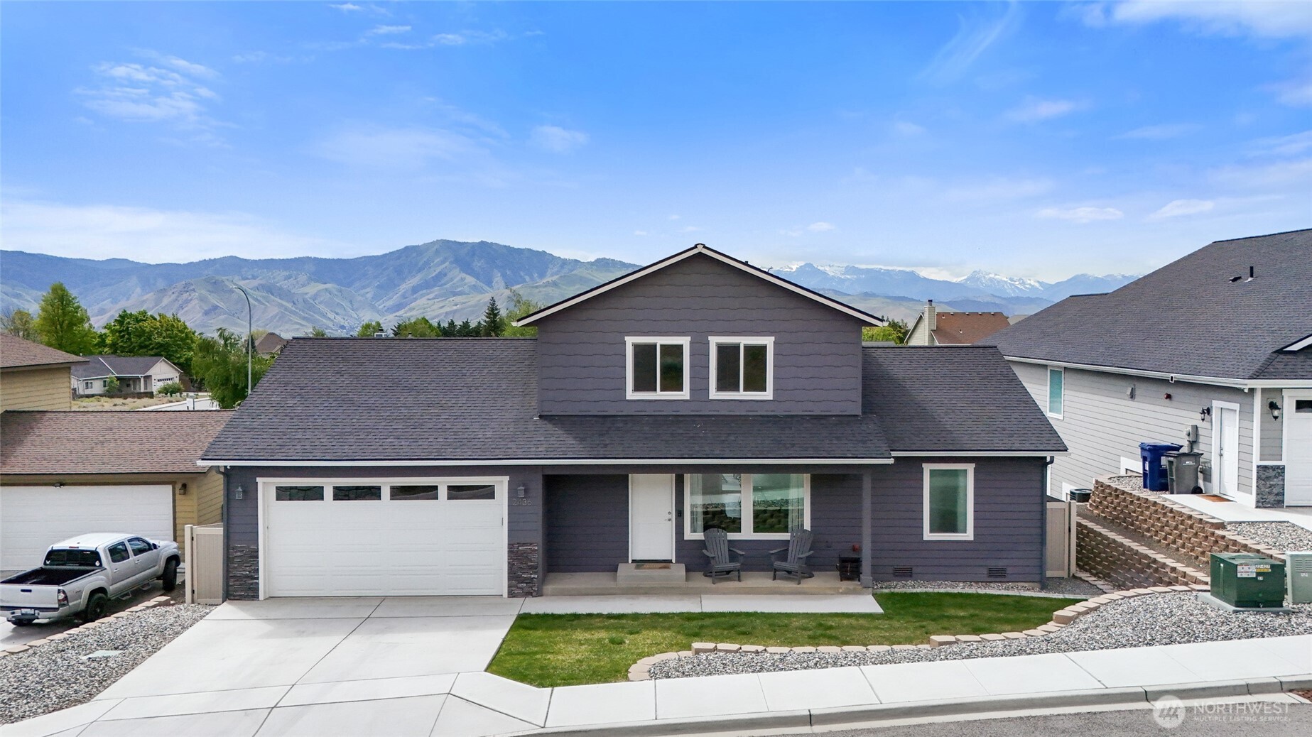 2436 Berkley Loop East Wenatchee, WA 98802 - Photo 2 of 39