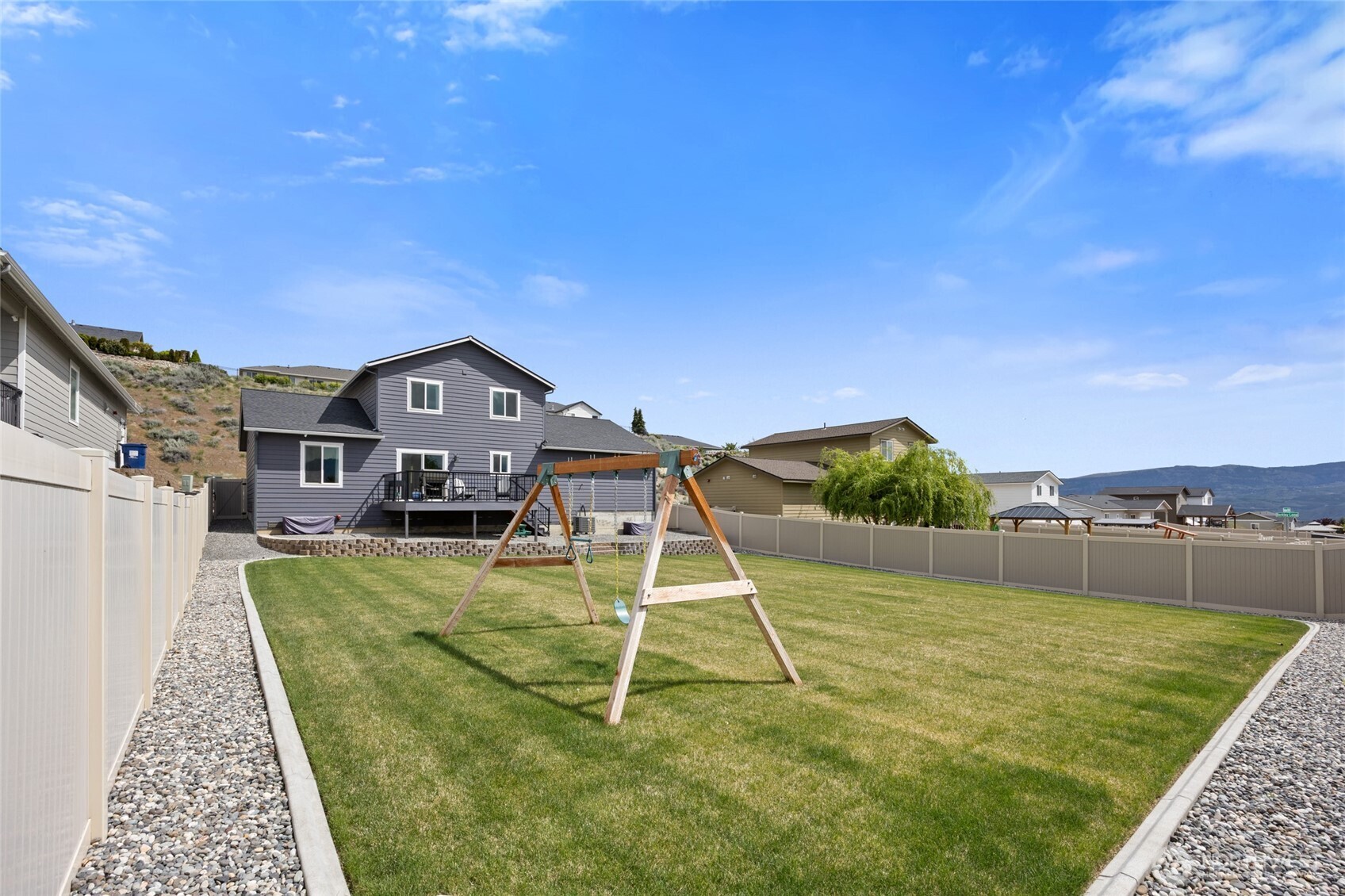 2436 Berkley Loop East Wenatchee, WA 98802 - Photo 34 of 39