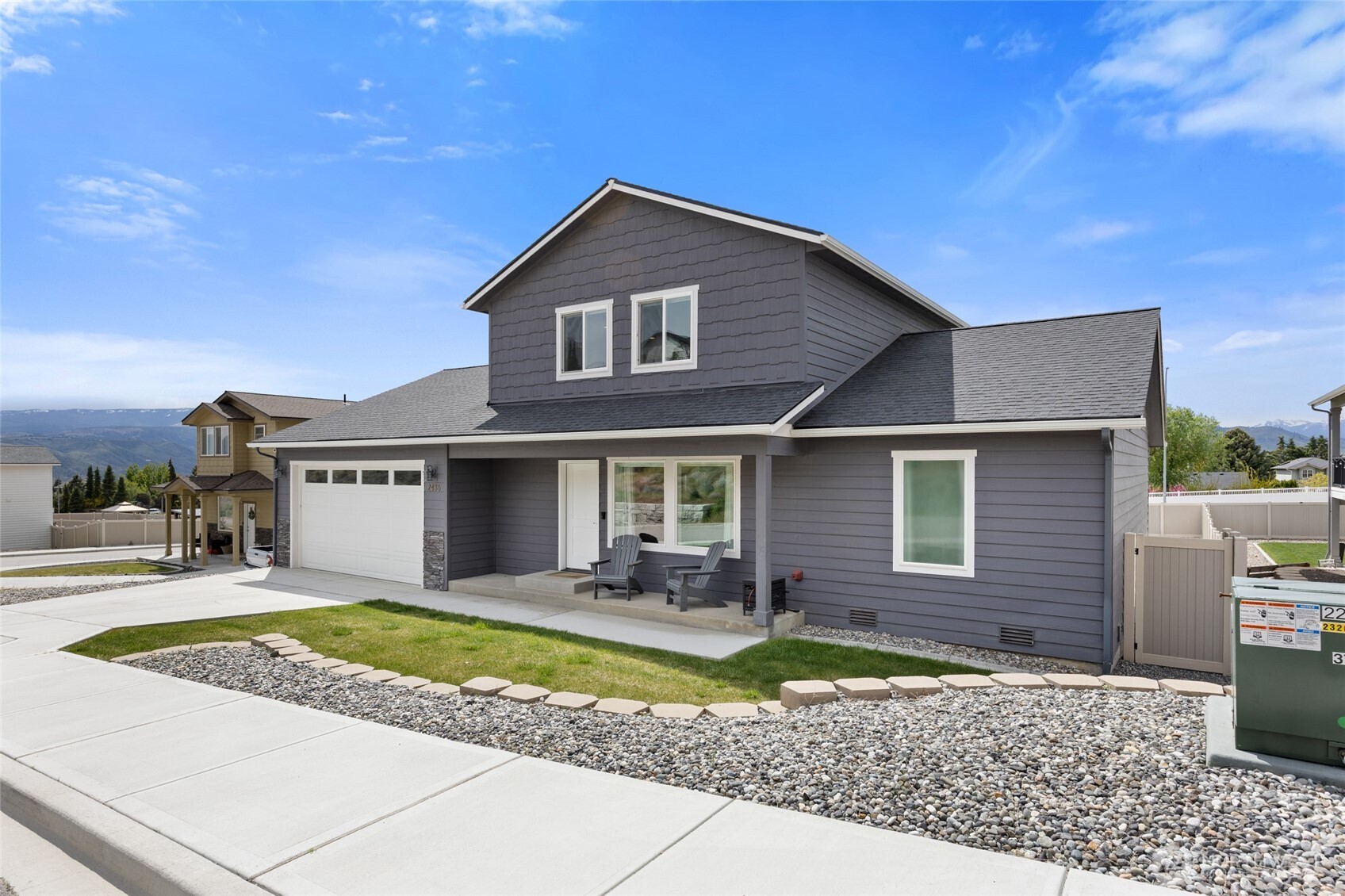 2436 Berkley Loop East Wenatchee, WA 98802 - Photo 4 of 39