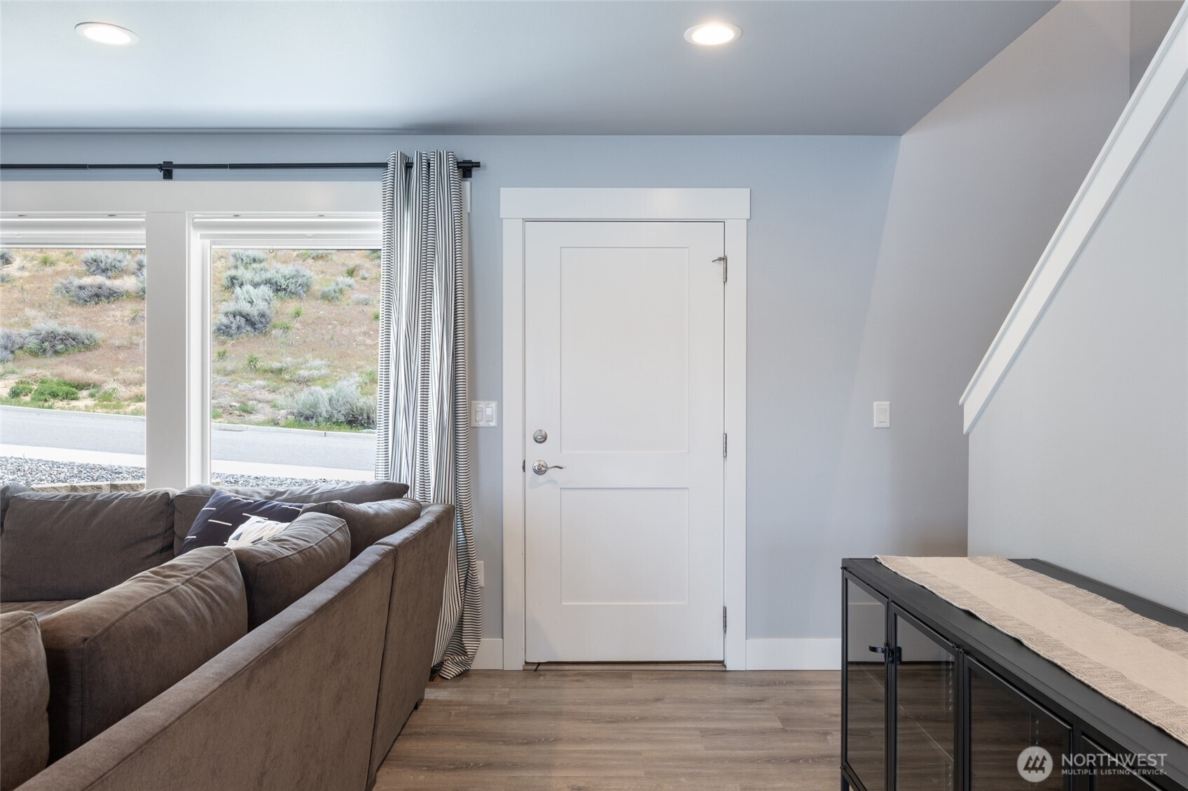 2436 Berkley Loop East Wenatchee, WA 98802 - Photo 7 of 39