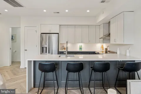 $595,000 | 1214 Queen Street Northeast, Unit 2, Washington, DC 20002