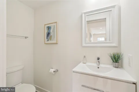 $595,000 | 1214 Queen Street Northeast, Unit 2, Washington, DC 20002