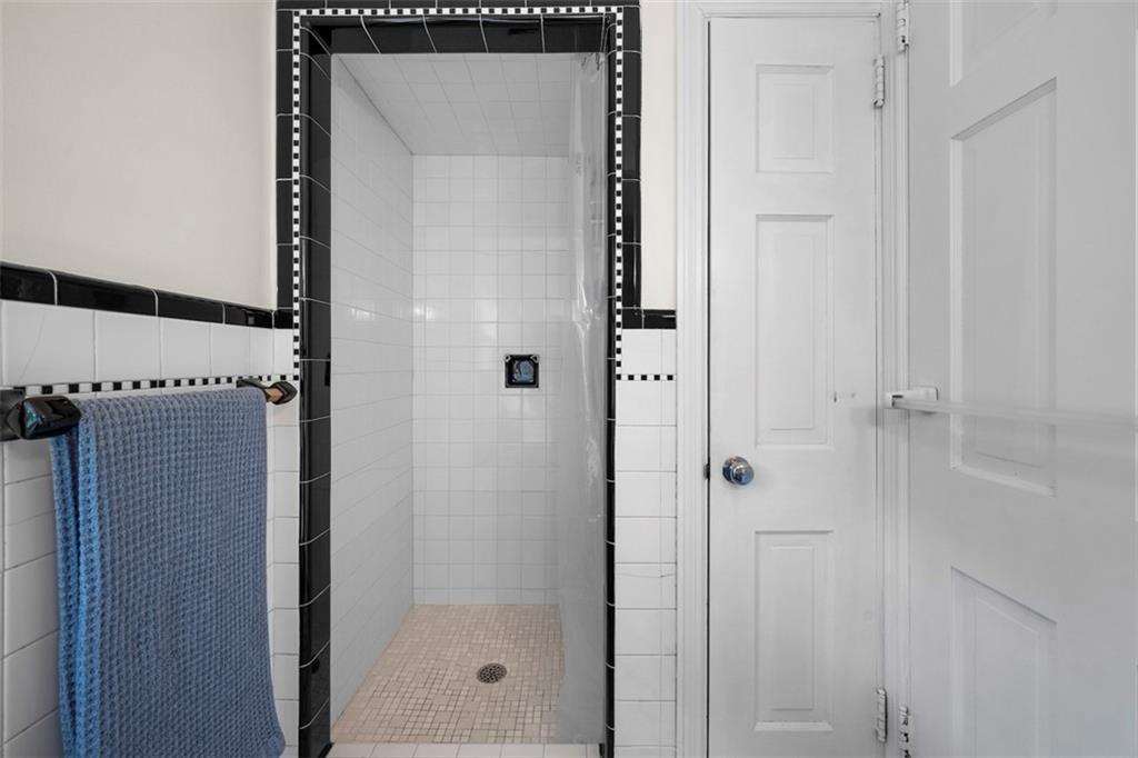 1031 Blackridge Road Pittsburgh, PA 15235 - Photo 24 of 49 Gallery Image 24