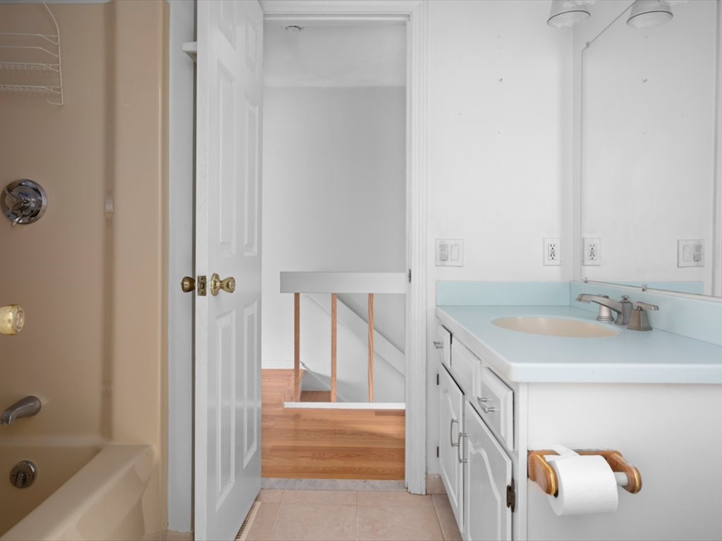 9 Caddy Rock Road, Unit A North Kingstown, RI 02852 - Photo 17 of 25