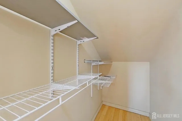 $3,950 | 205 Ashland Road, Middlesex, NJ 08846