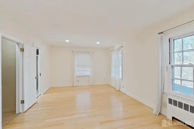 $3,950 | 205 Ashland Road, Middlesex, NJ 08846