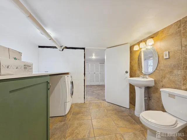 $3,950 | 205 Ashland Road, Middlesex, NJ 08846