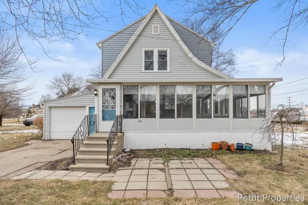 $325,000 | 1303 Griswold Street Southeast, Grand Rapids, MI 49507