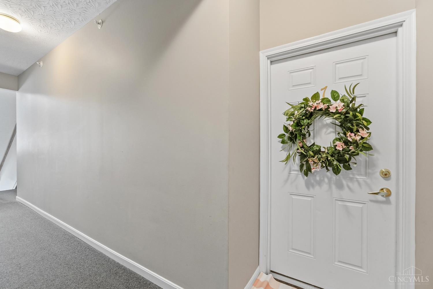 3408 North Bend Road, Unit 7 Cincinnati, OH 45247 - Photo 2 of 25