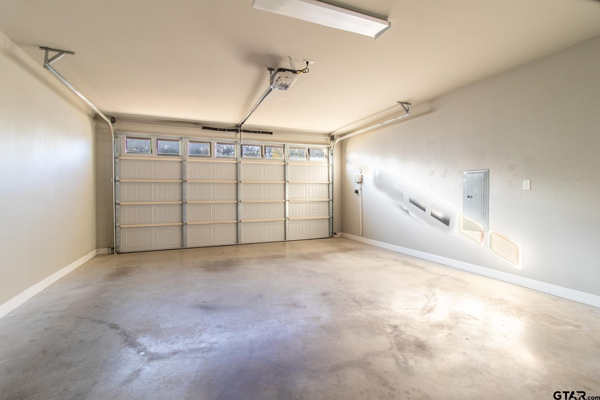 2806 Valley View Street Tyler, TX 75701 - Photo 16 of 22 a view of a garage