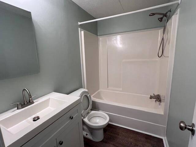 1107 Central Road Thomson, GA 30824 - Photo 9 of 15 Bathroom